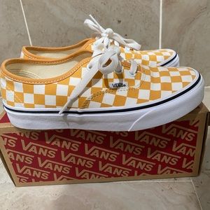 Checkered board authentic vans women